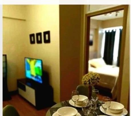 The Lancris Residences, 2 Bedrooms, 1 Bathroom, Living-Room, Kitchen & Pool Is Free Paranaque City Extérieur photo
