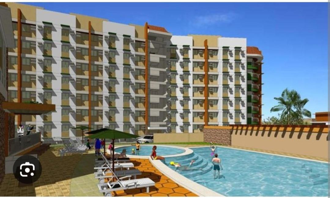 The Lancris Residences, 2 Bedrooms, 1 Bathroom, Living-Room, Kitchen & Pool Is Free Paranaque City Extérieur photo