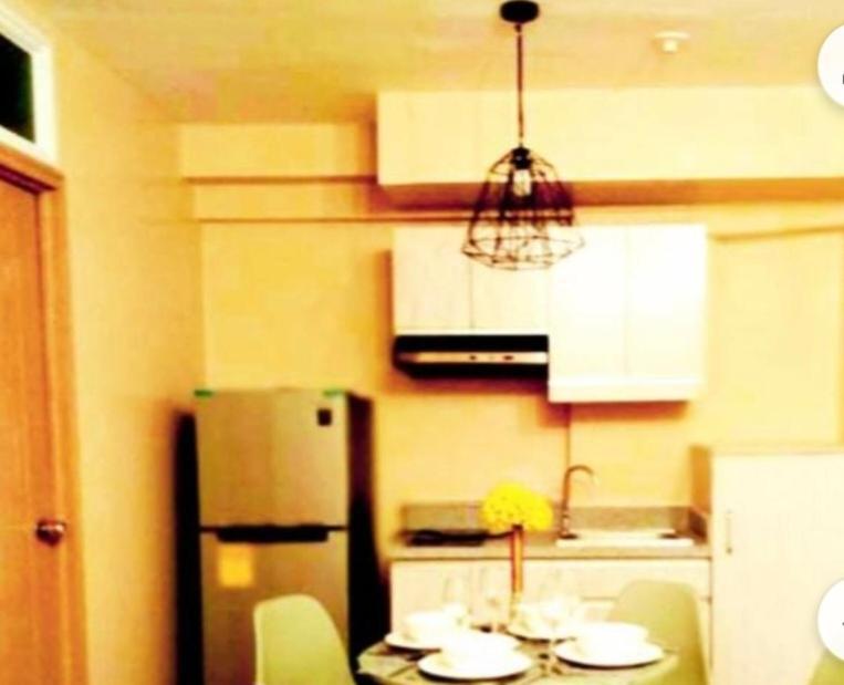 The Lancris Residences, 2 Bedrooms, 1 Bathroom, Living-Room, Kitchen & Pool Is Free Paranaque City Extérieur photo
